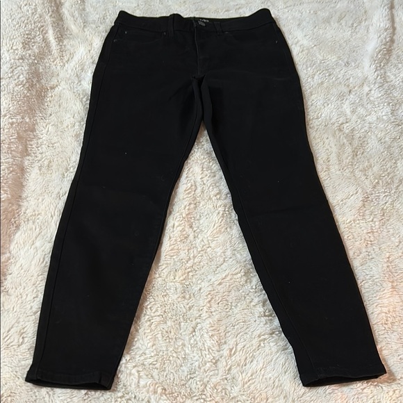 Maurices Black Ankle Cropped Jeans - Picture 1 of 7
